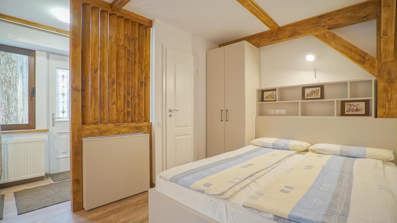 Oldtown Refuge Apartman Brassó Kültér fotó