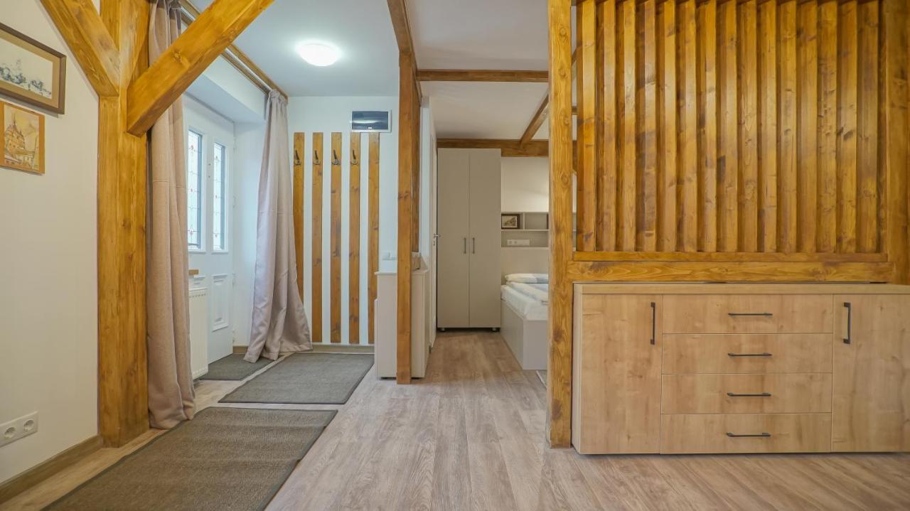 Oldtown Refuge Apartman Brassó Kültér fotó