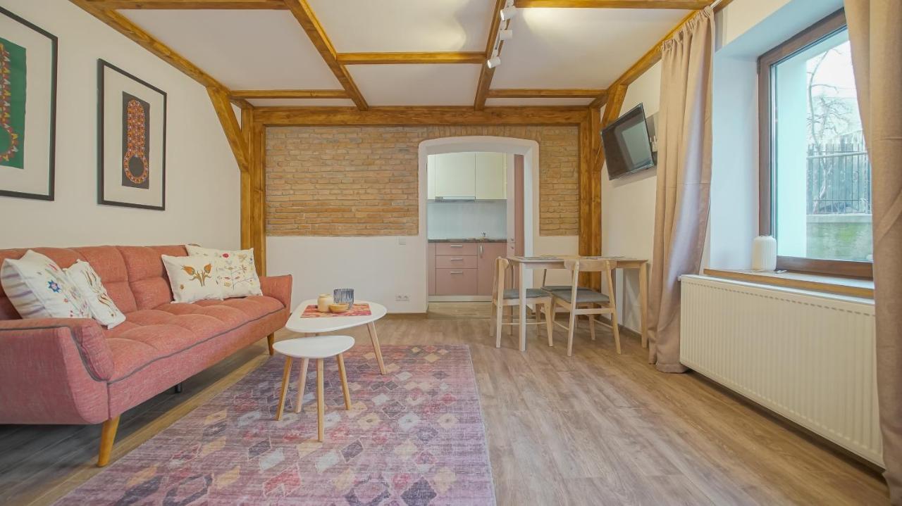 Oldtown Refuge Apartman Brassó Kültér fotó